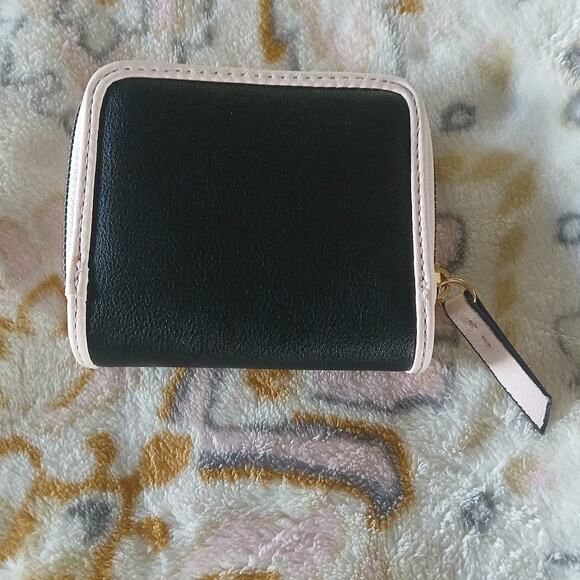 NWOT Juicy Couture Queen of Everything Zip Around Wallet Pink Black Cute Trendy - Picture 5 of 6